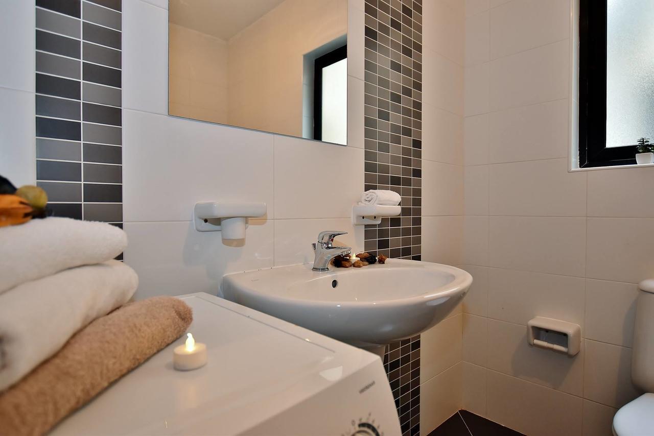 Three Bedroom Apartment Manikata Luaran gambar