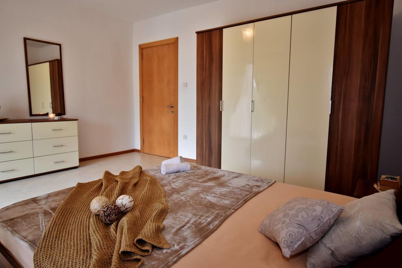Three Bedroom Apartment Manikata Luaran gambar